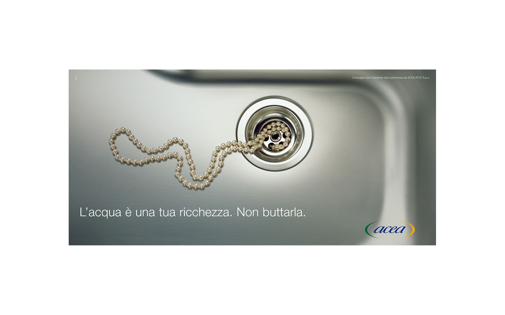 Poster of the campaign Water is your treasure. Don't throw it away