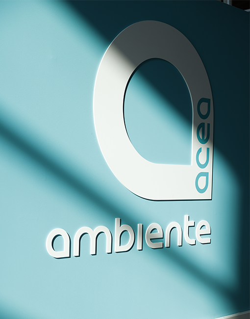 Logo di Acea Ambiente su parete