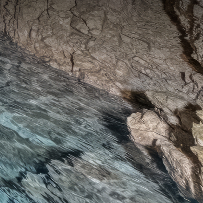 Grotta con acqua